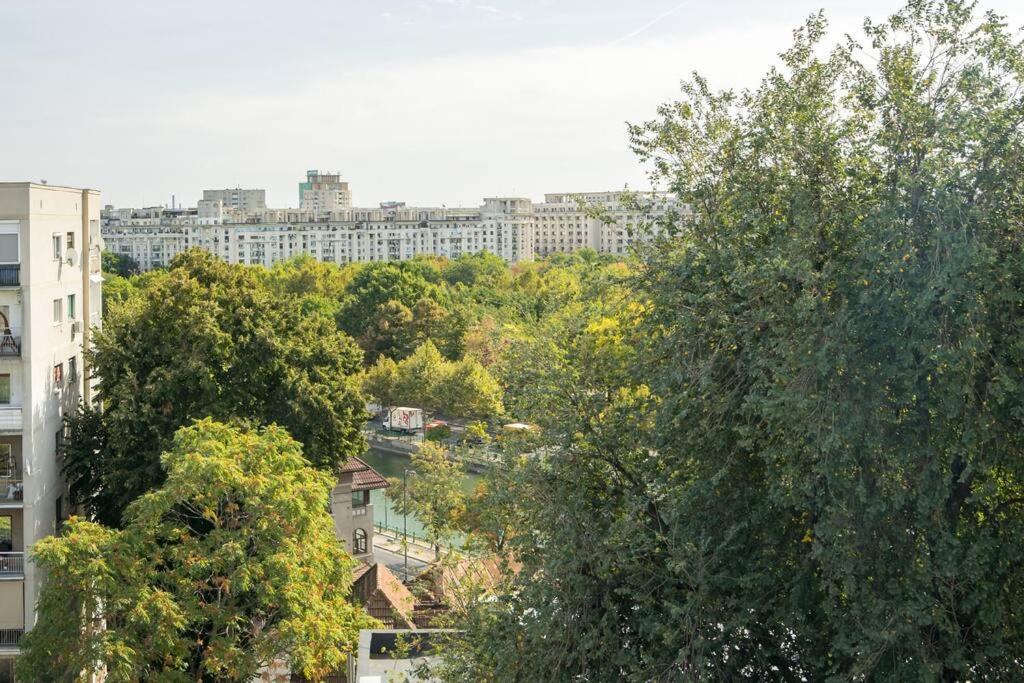Appartamento Stunning Views 3Br Sunny Flat - Amazing Terrace Bucarest Esterno foto