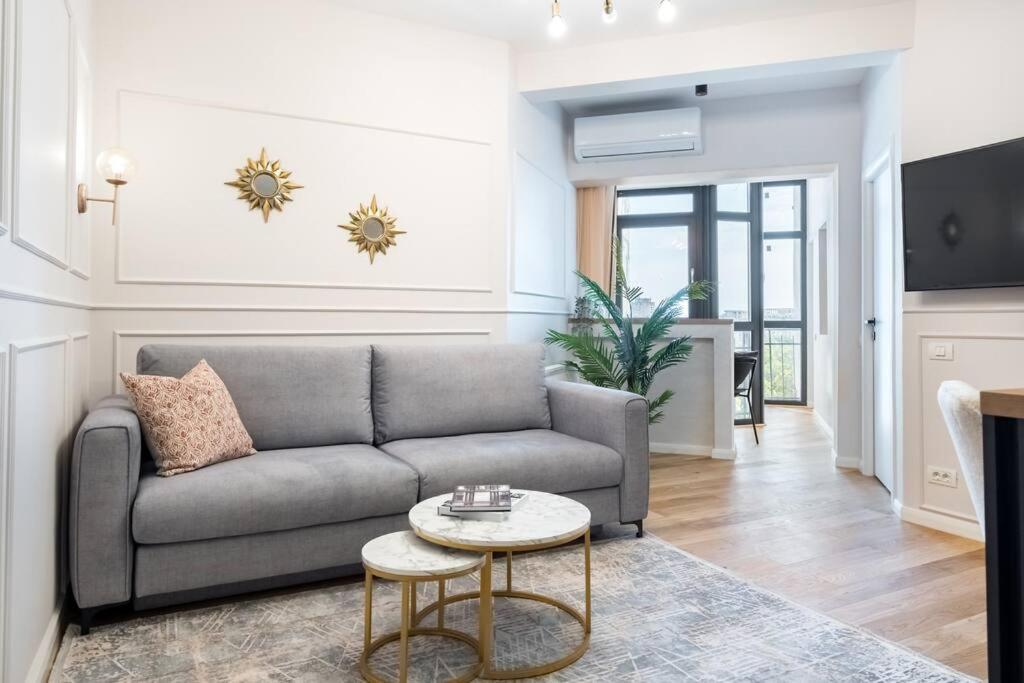 Appartamento Stunning Views 3Br Sunny Flat - Amazing Terrace Bucarest Esterno foto