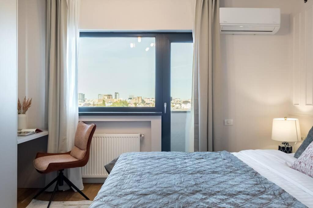 Appartamento Stunning Views 3Br Sunny Flat - Amazing Terrace Bucarest Esterno foto